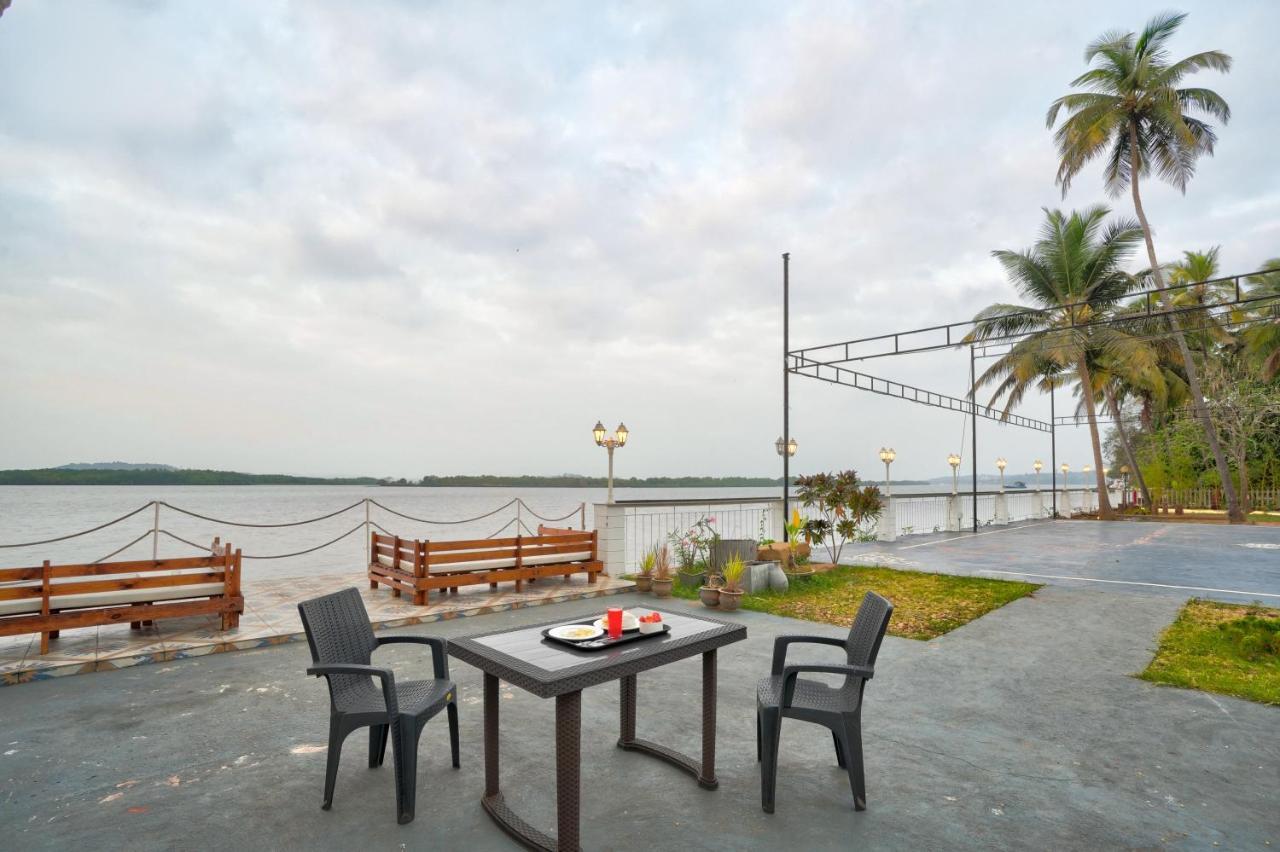 Blu Missel By The River Hotel Ribandar Exterior photo