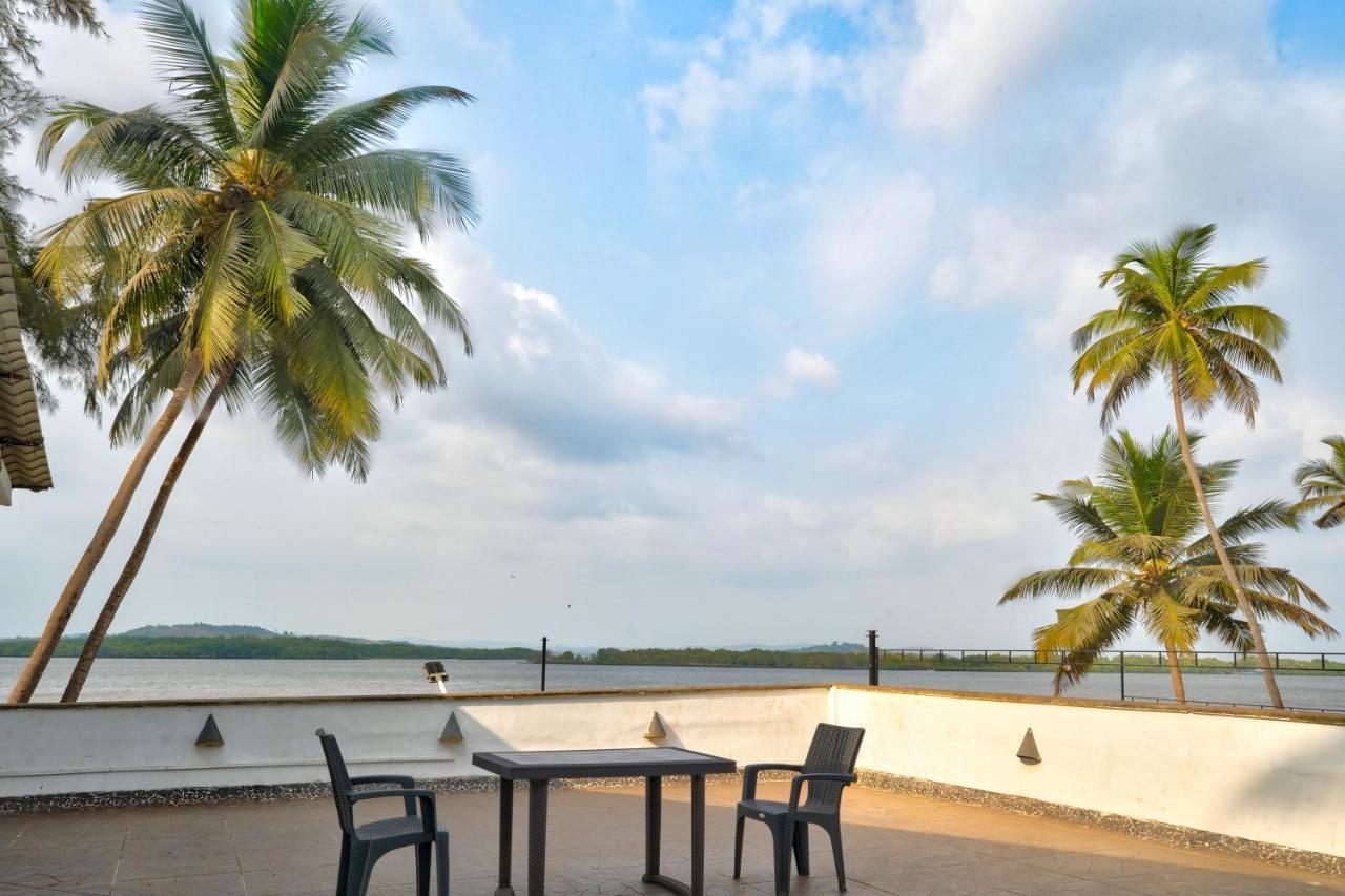 Blu Missel By The River Hotel Ribandar Exterior photo