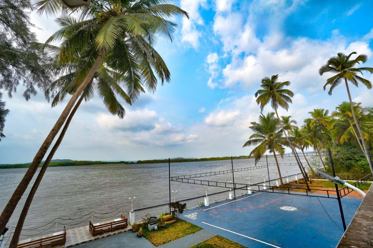 Blu Missel By The River Hotel Ribandar Exterior photo